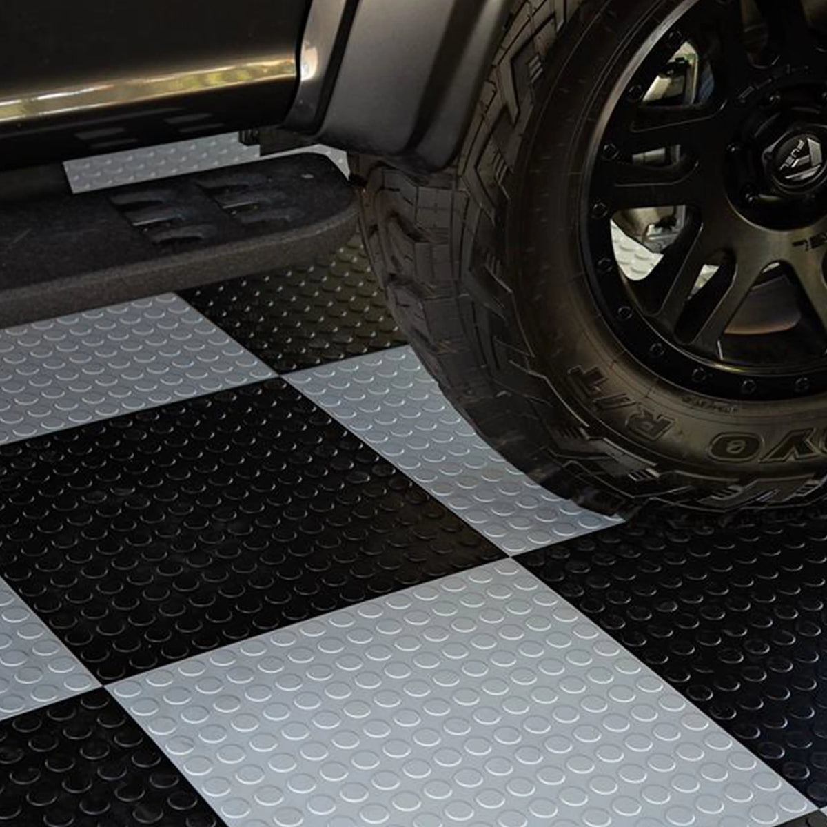 Black Coin Pattern Garage Flooring Tiles, 8 Tiles Y6721
