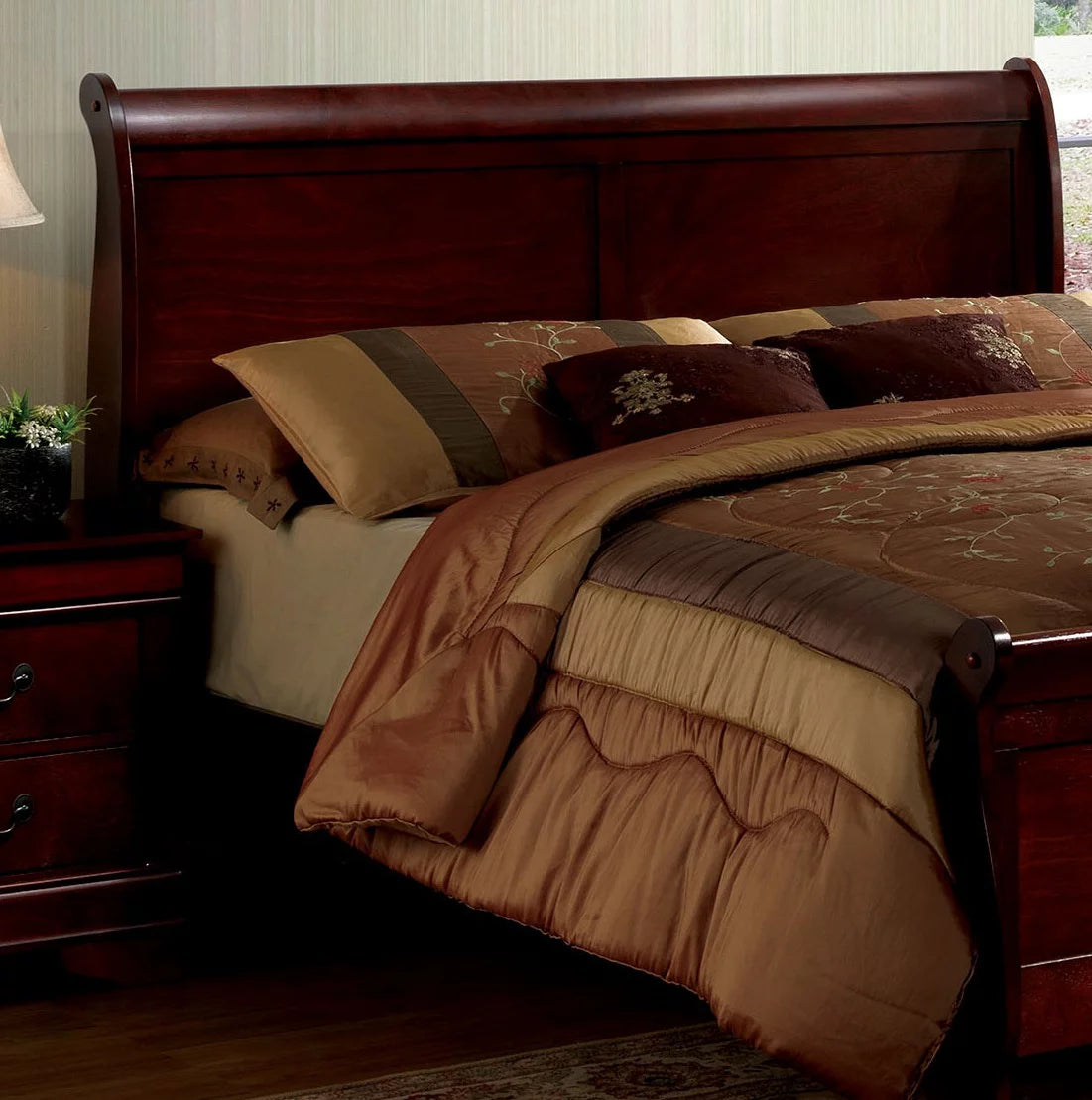 Queen Size Cherry Solidwood Sleigh Bed K749812