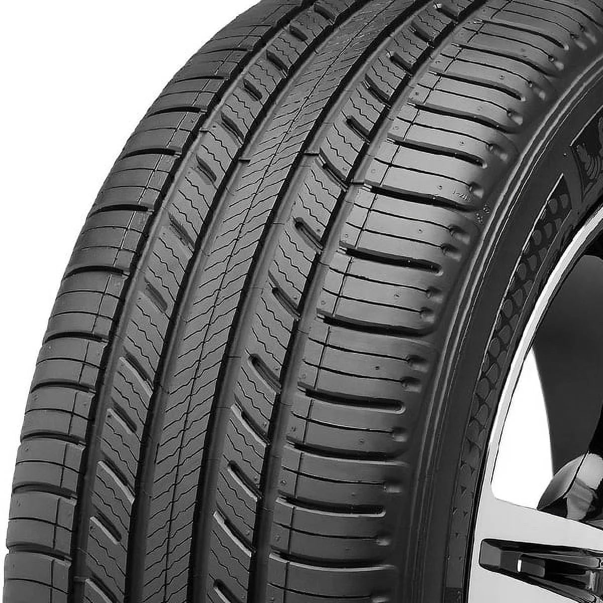 All-Season 215/60R17 96H Tire H6016
