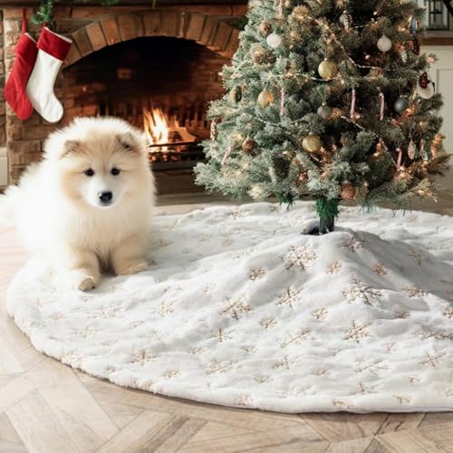 48 Inch White Faux Fur Christmas Tree Skirt with Sequin Snowflakes Q687