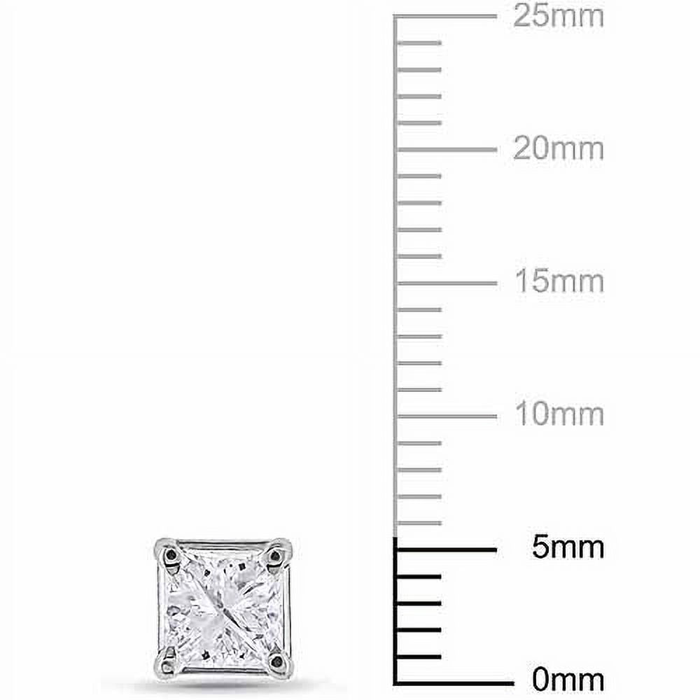14kt White Gold Diamond Stud Earrings Z131050