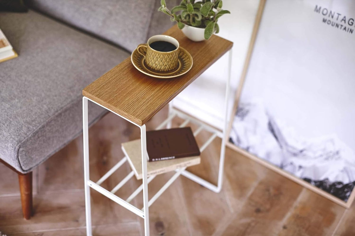 White Narrow End Table D925575