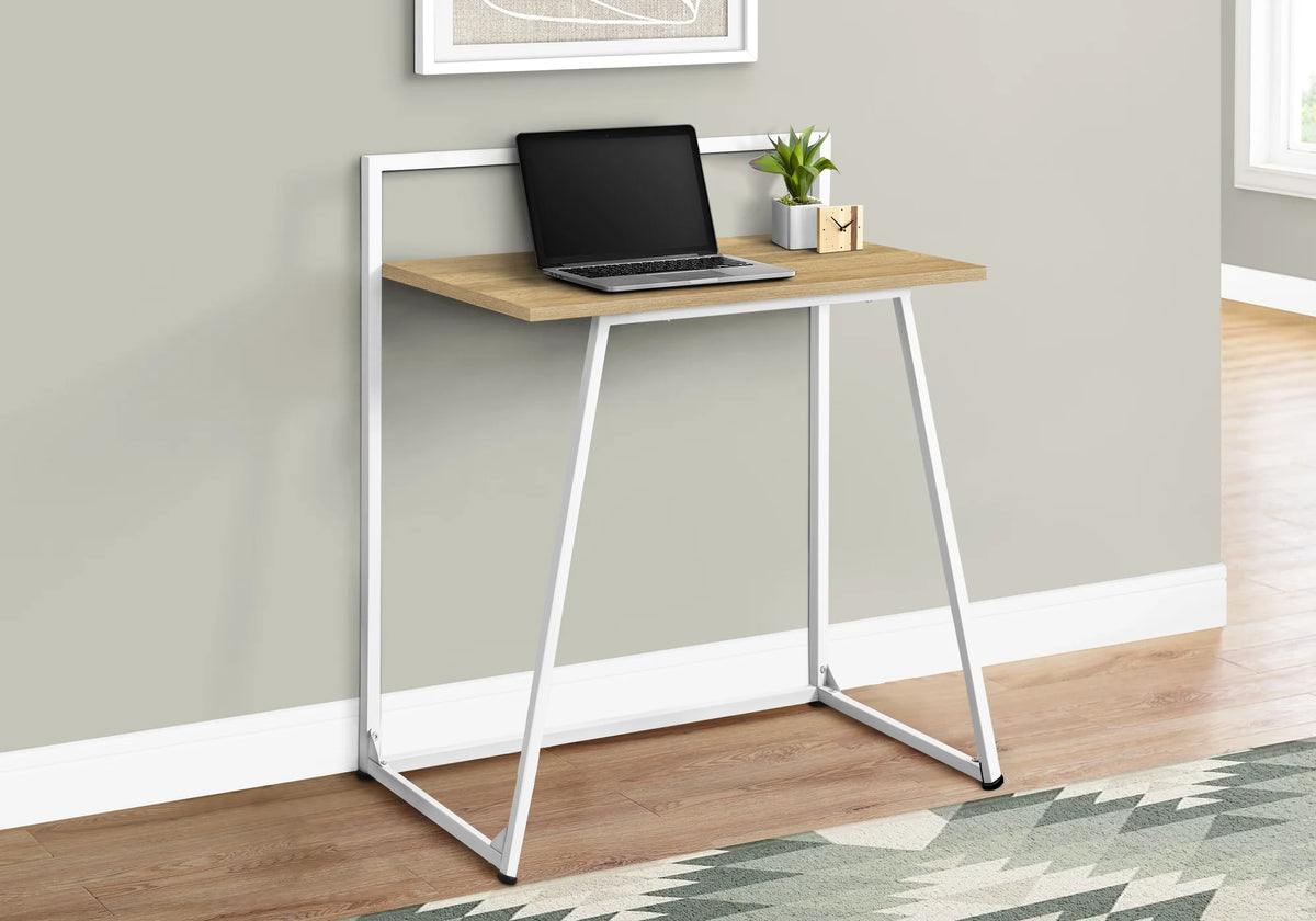 Small Wood-Look Metal Computer Desk O686
