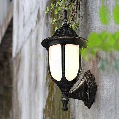 Black Outdoor Wall Lantern G351