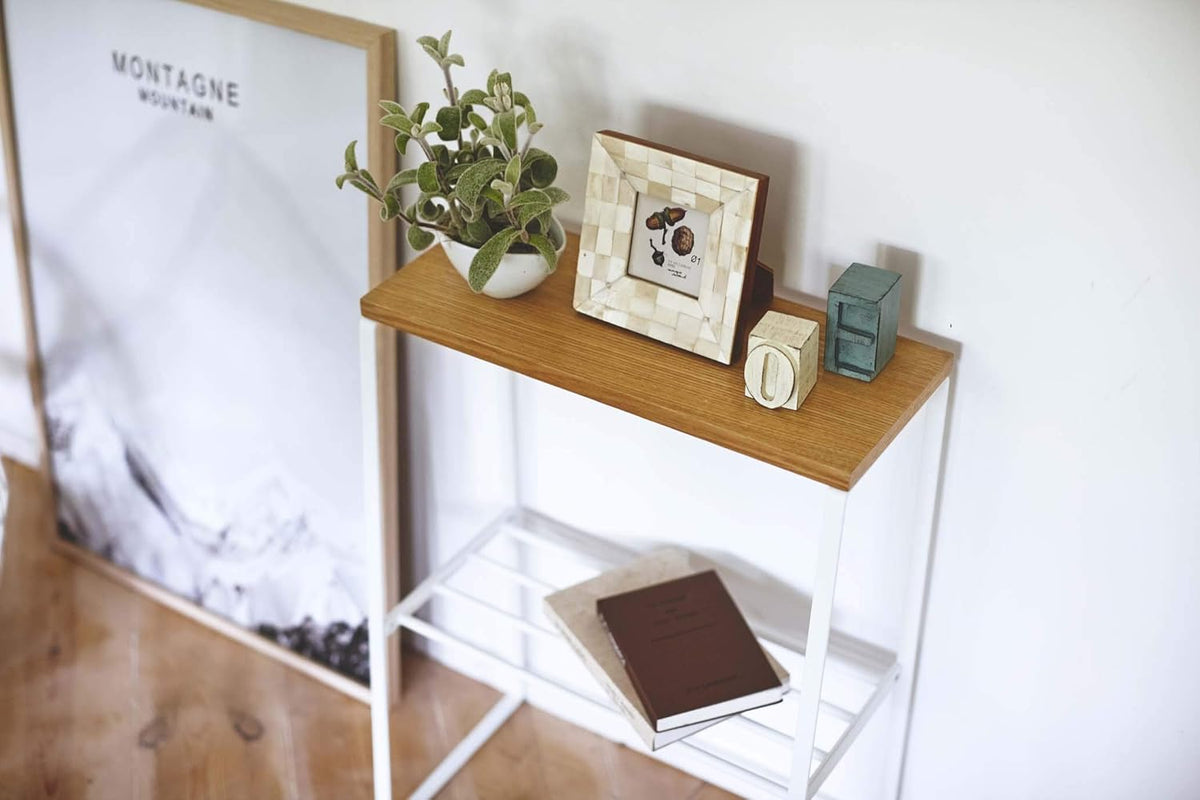 White Narrow End Table D925575