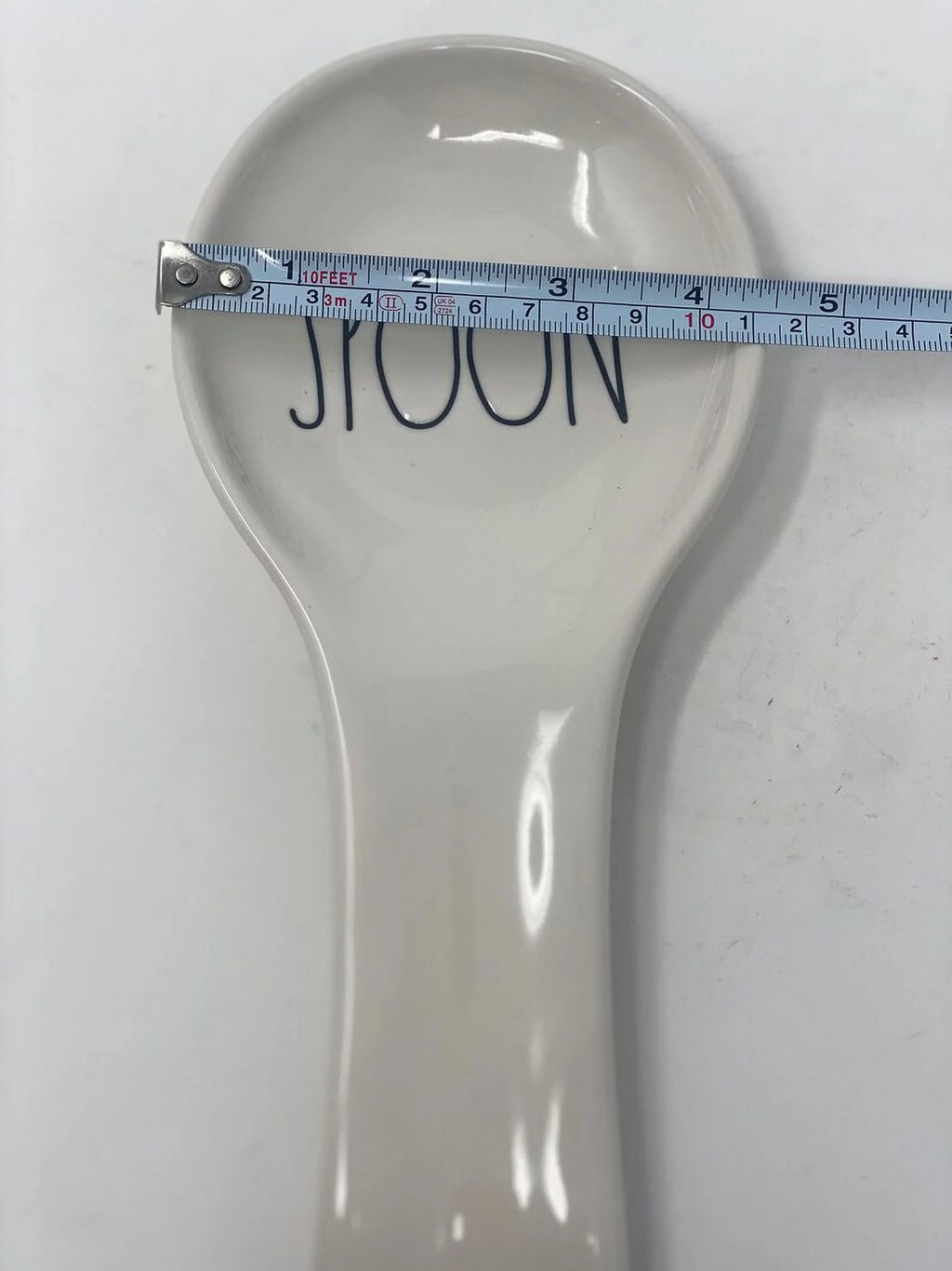 Ivory Ceramic Spoon Rest V846