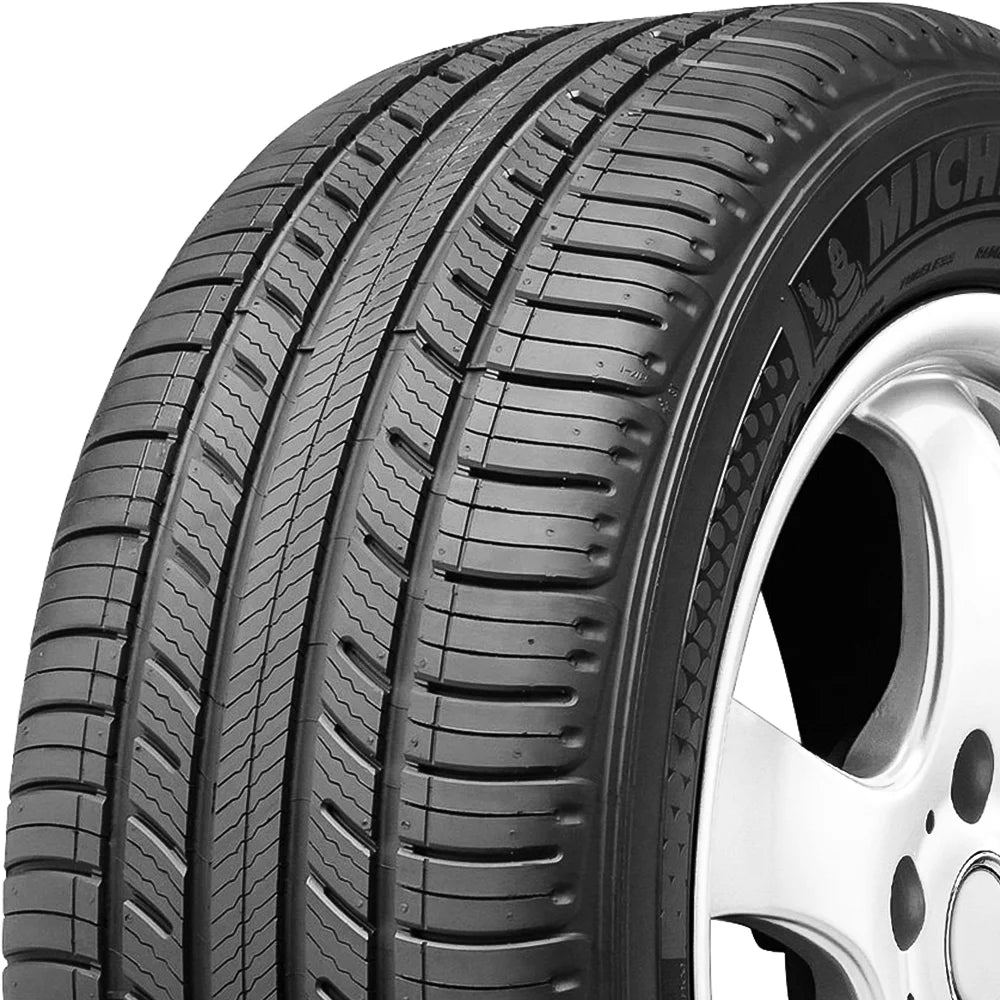 All-Season 215/60R17 96H Tire H6016