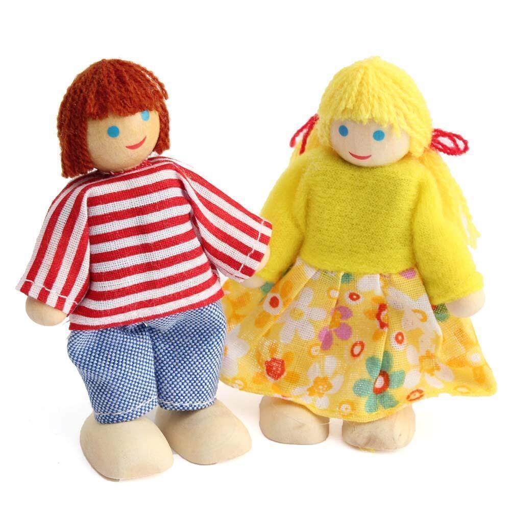 Wooden Dolls Playset Set of 4 People with Dog W5968