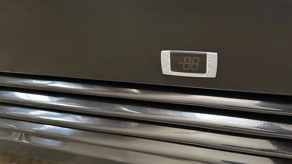 47 in. Two Glass Door Upright Merchandiser Refrigerator 34.4 Cu. Ft. J9122